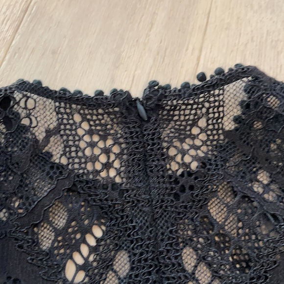 NWT Alexis Danika Black & White Romper - Picture 5 of 5